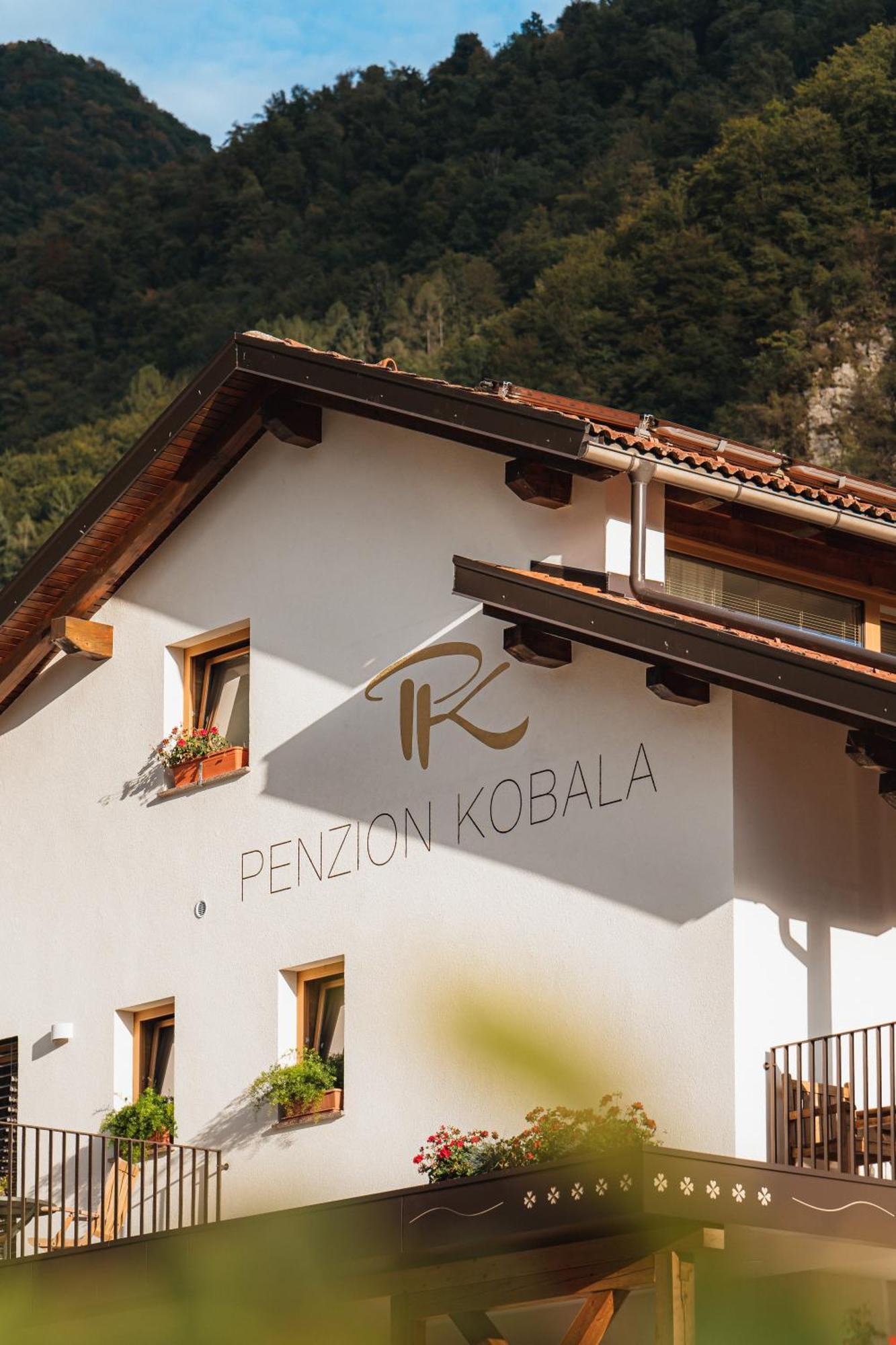 Hotel Penzion Kobala Tolmin Exteriér fotografie