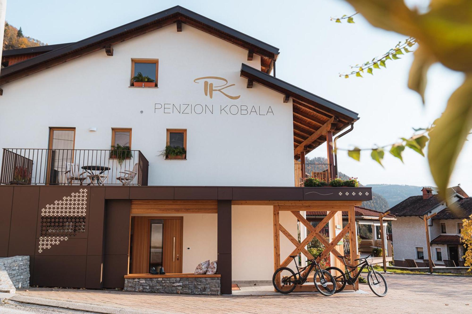 Hotel Penzion Kobala Tolmin Exteriér fotografie