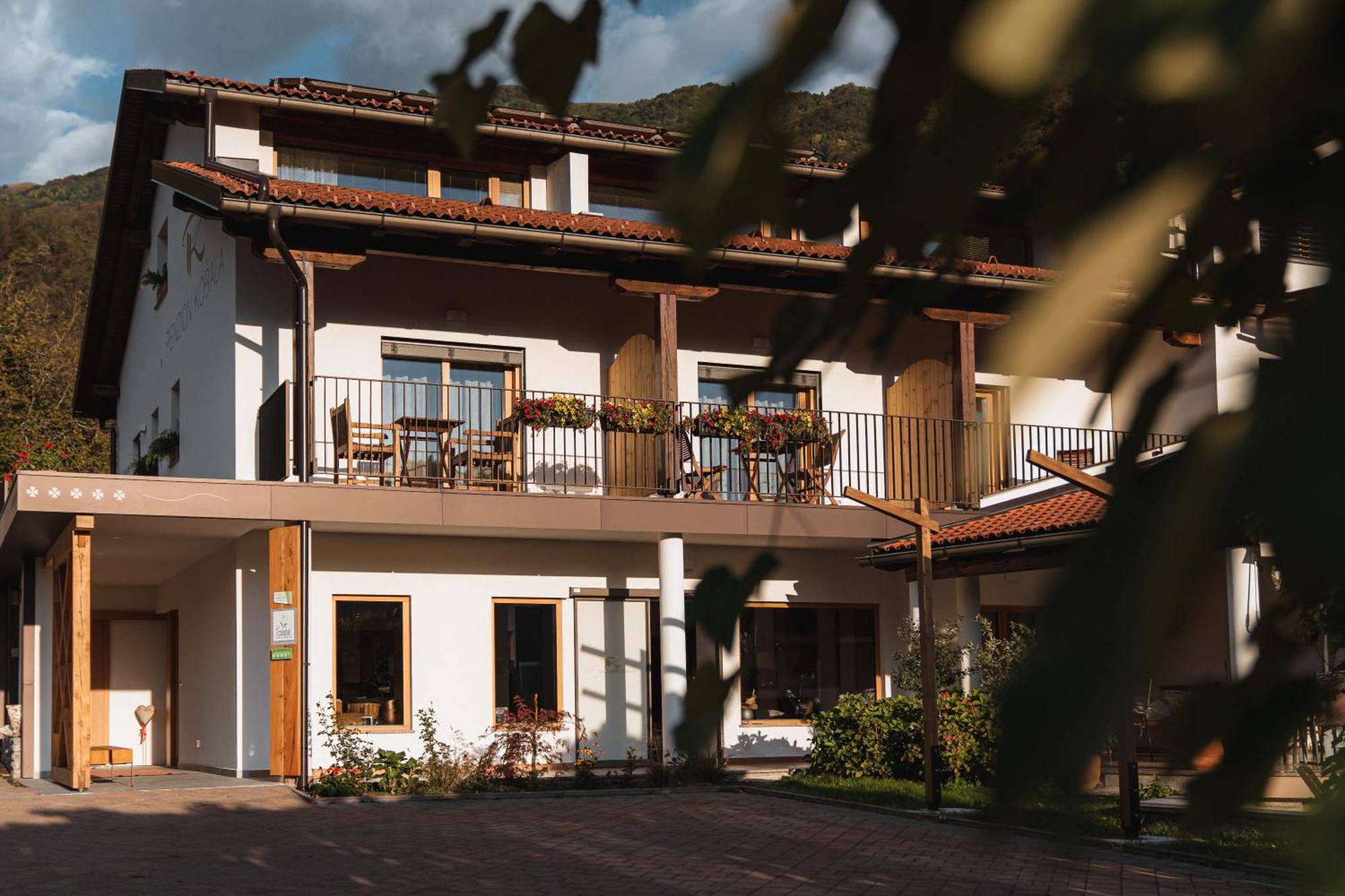 Hotel Penzion Kobala Tolmin Exteriér fotografie