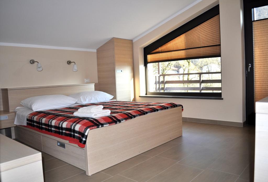 Hotel Penzion Kobala Tolmin Pokoj fotografie